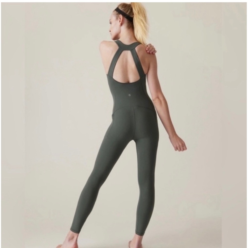 Athleta Transcend Bodysuit Green Yoga Jumpsuit Racerback Size Large Tall